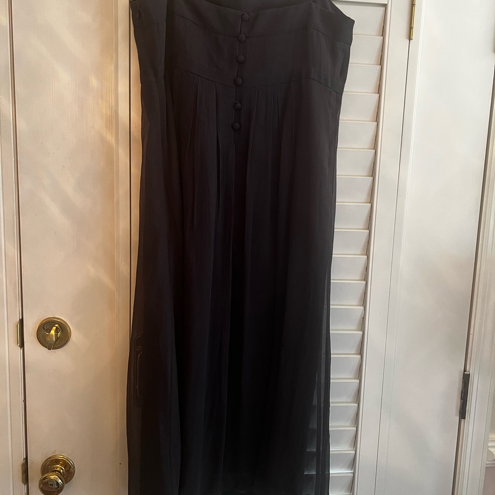 Parameter Black Dress
Final Markdown - Picture 5 of 6